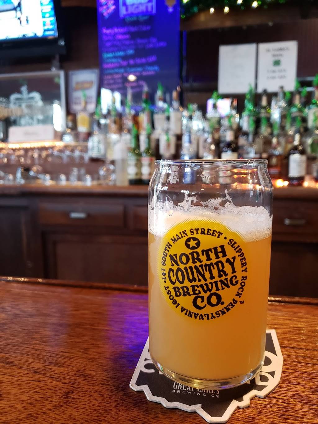 Laddies Sky Club, Inc. | restaurant | 8189 Warren - Sharon Rd, Masury, OH 44438, USA | 3304486668 OR +1 330-448-6668