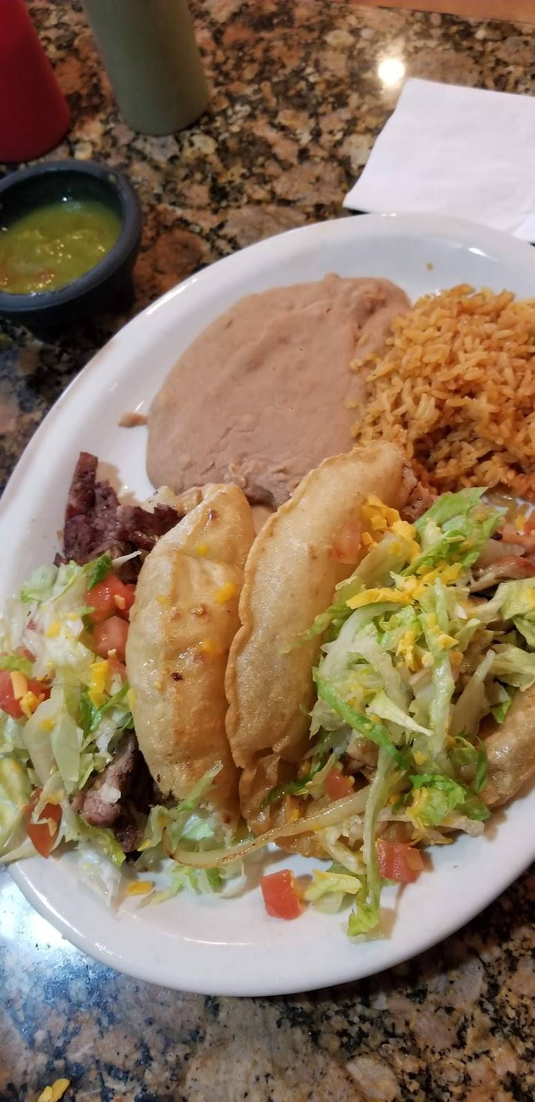 Tink-A-Tako #12 / Sandras Mexican Food | restaurant | 7507 Potranco Rd, San Antonio, TX 78251, USA | 2106802300 OR +1 210-680-2300