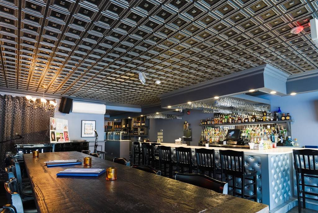 Tin Pan Alley | restaurant | 269 Commercial St, Provincetown, MA 02657, USA | 5084871648 OR +1 508-487-1648