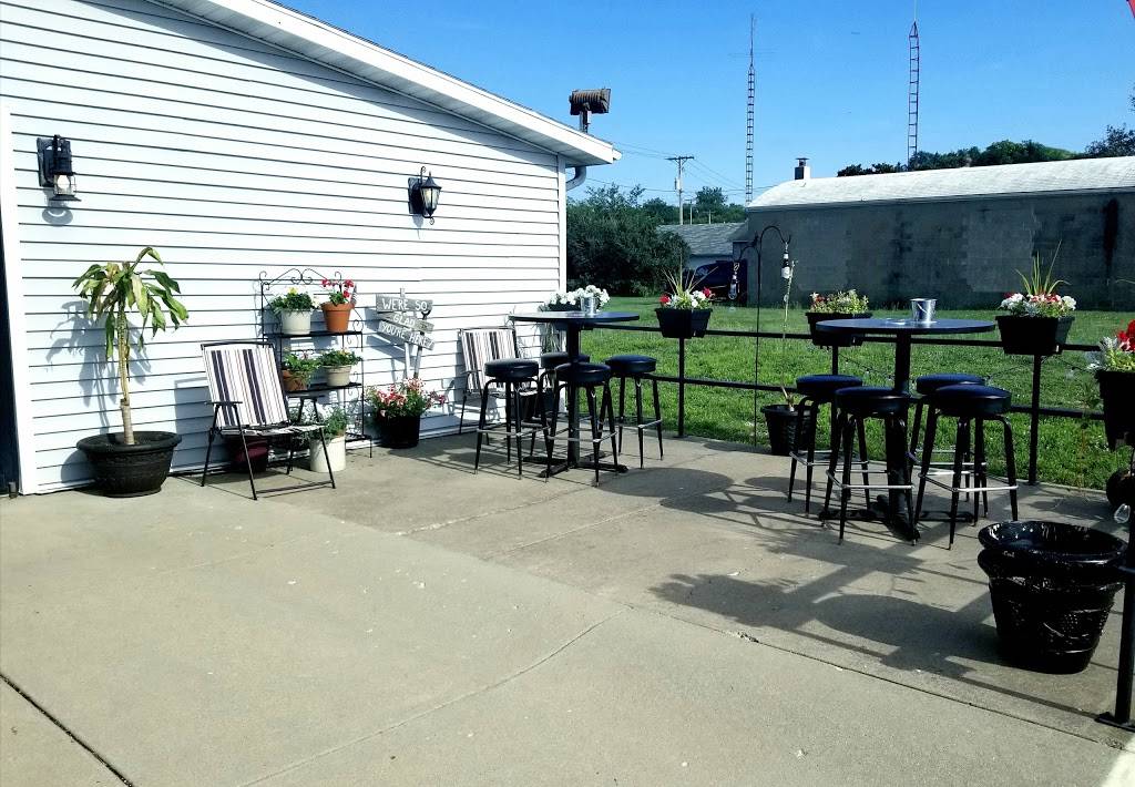 Olivers Main Street Pub | restaurant | 108 S Main St, Toluca, IL 61369, USA | 8154521552 OR +1 815-452-1552