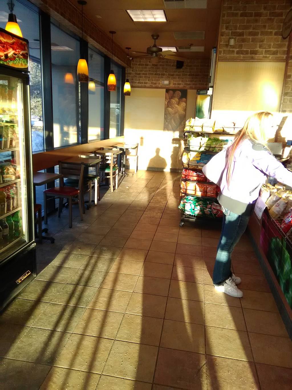 Subway | meal takeaway | 801 Northway Dr, Anchorage, AK 99508, USA | 9072786013 OR +1 907-278-6013