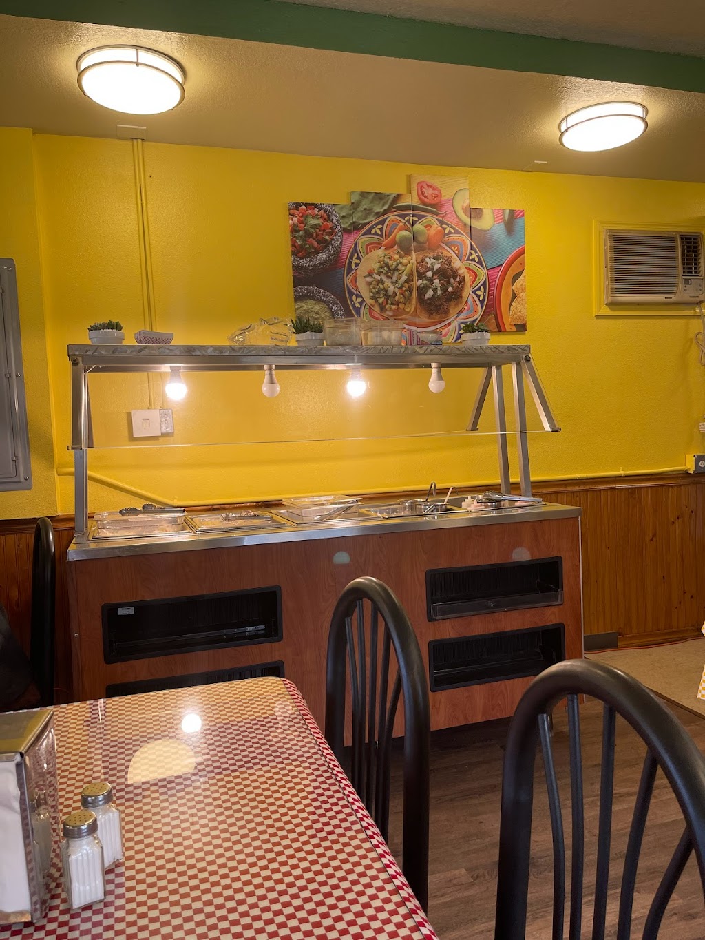 Quesadillas | restaurant | 610 SE 10th Ave, Hillsboro, OR 97123, USA | 9714158050 OR +1 971-415-8050