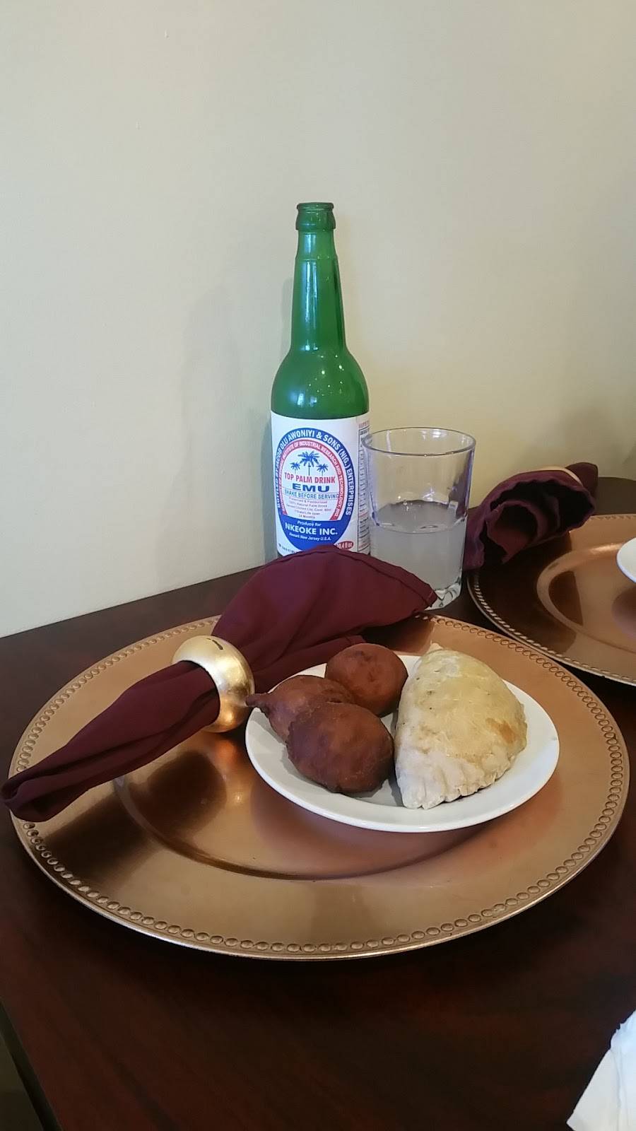 TamBos Kitchen | restaurant | 490 W Main St, Avon, MA 02322, USA | 5085809787 OR +1 508-580-9787