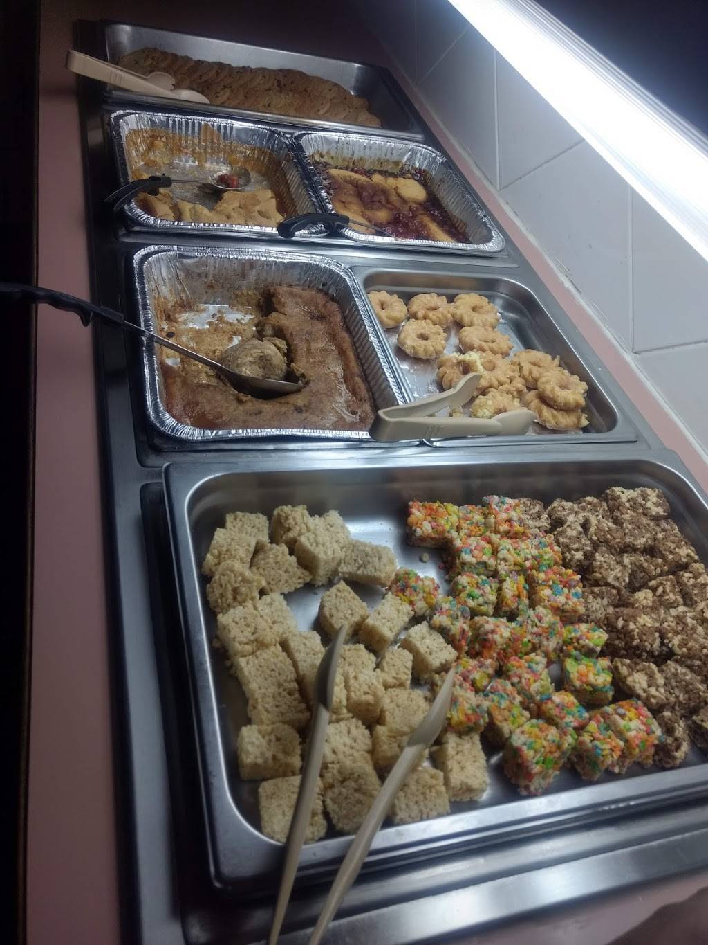 Wheelhouse Catfish & Wings | restaurant | 3100 Green Mountain Dr, Branson, MO 65616, USA | 4173320044 OR +1 417-332-0044