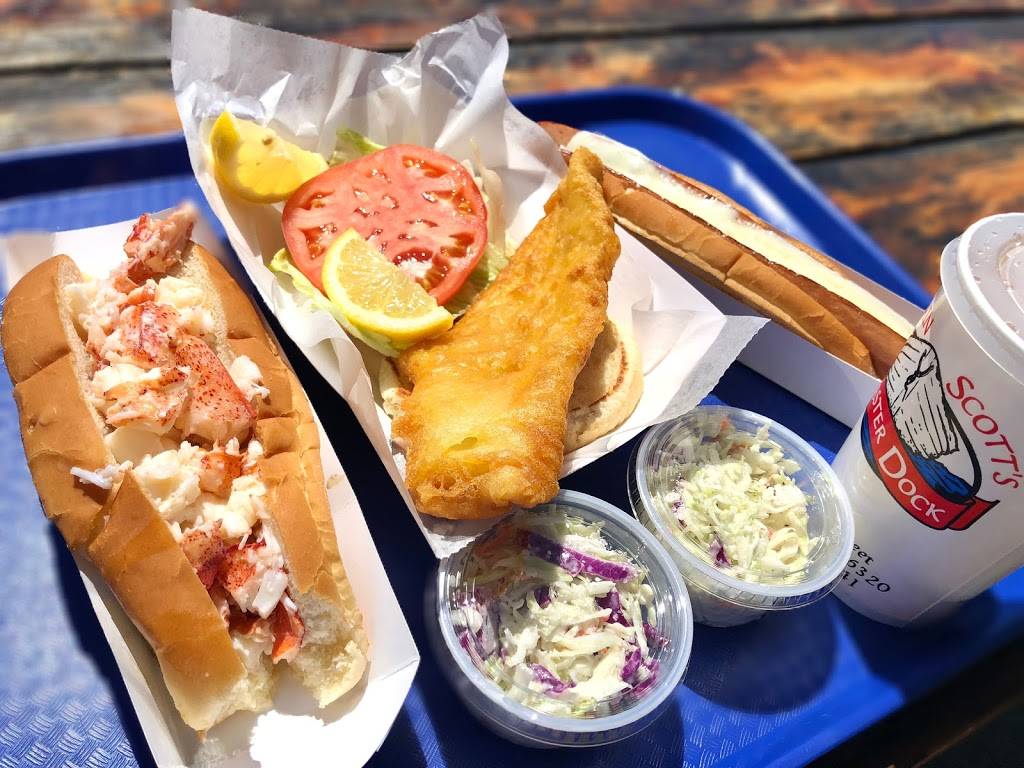 Captain Scotts Lobster Dock | restaurant | 80 Hamilton St, New London, CT 06320, USA | 8604391741 OR +1 860-439-1741