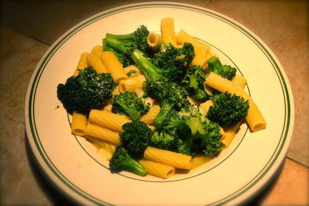 Joes Pizzeria & Restaurant | restaurant | 346 Union Ave, Holbrook, NY 11741, USA | 6319813029 OR +1 631-981-3029