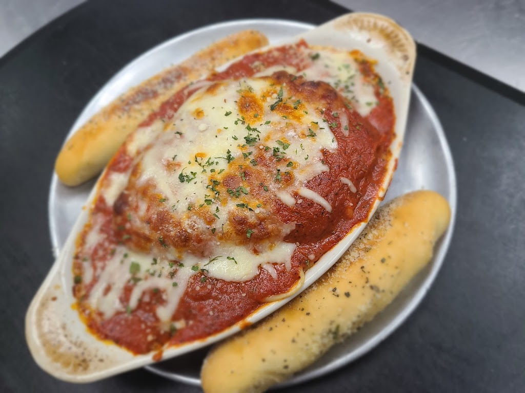 Bumblebees Pizza | restaurant | 2437 Adventureland Dr, Altoona, IA 50009, USA | 5159570807 OR +1 515-957-0807