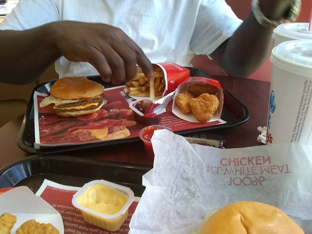 Wendys | restaurant | 1711 N Main St, Gainesville, FL 32609, USA | 3523737210 OR +1 352-373-7210