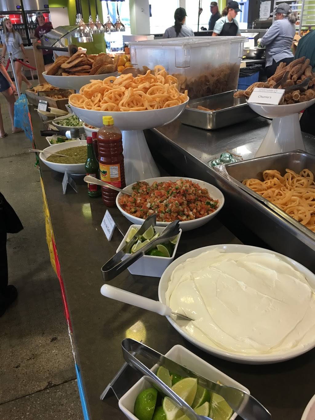 Garst Dining Center | restaurant | 1014 E Cherry St, Springfield, MO 65897, USA | 4178364358 OR +1 417-836-4358