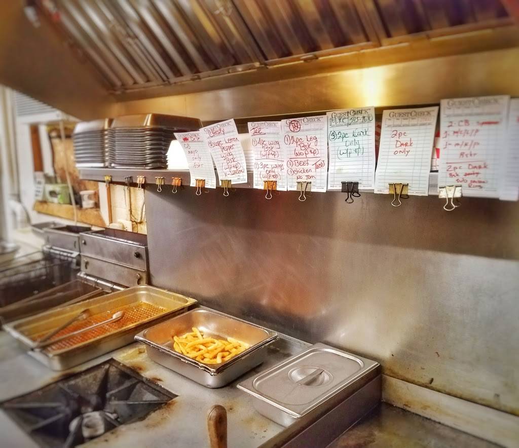 Tooties Grill & More | restaurant | south, 4606 S Lamar St, Dallas, TX 75215, USA | 2144213545 OR +1 214-421-3545