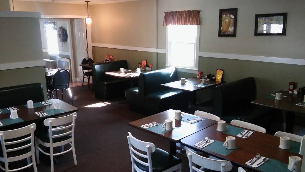 Flip Side Grille | restaurant | 10 Hwy 12, Fitzwilliam, NH 03447, USA | 6035857702 OR +1 603-585-7702