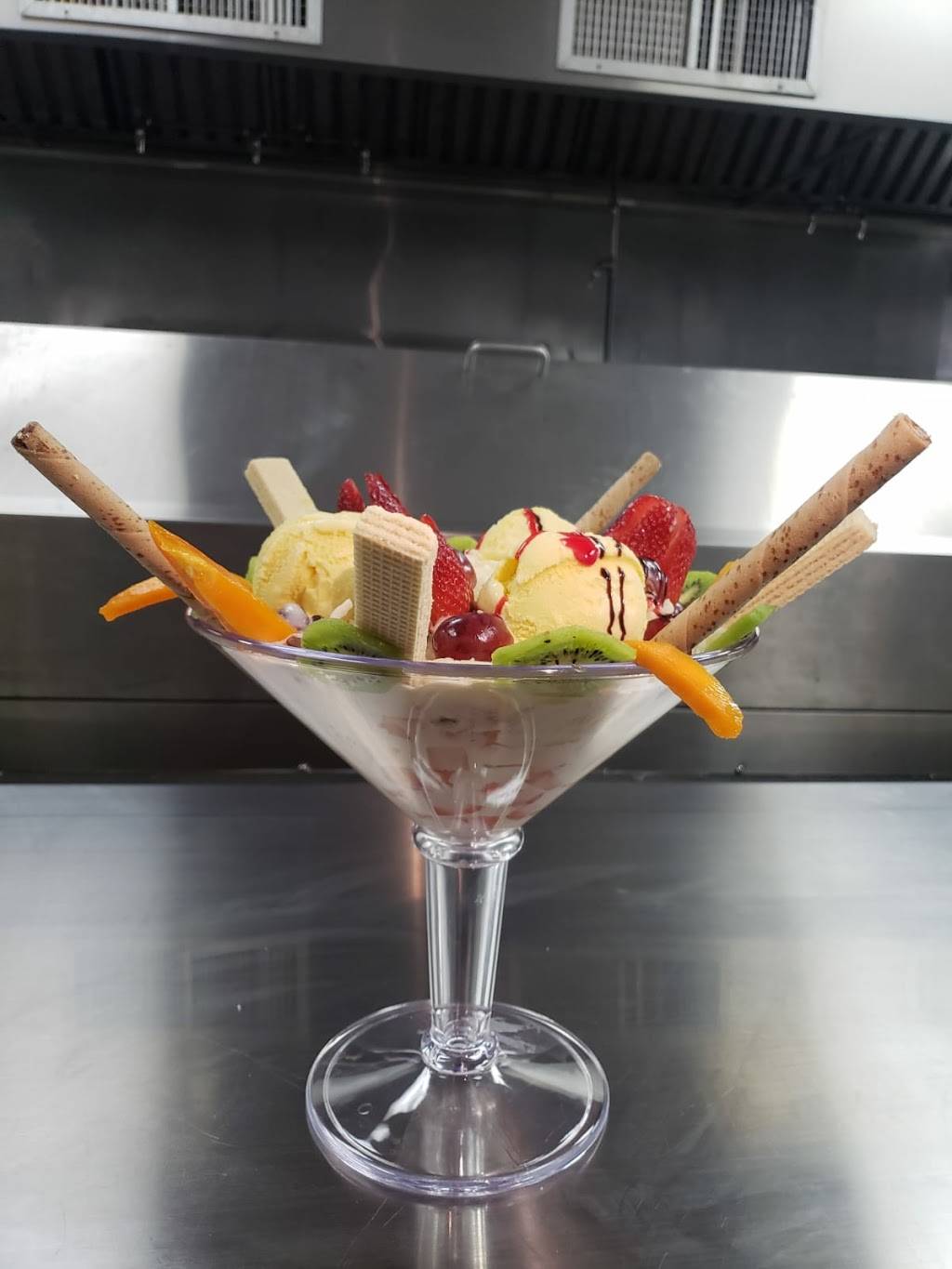 Tutti Frutti y Mas | bakery | 7714 University Blvd, Winter Park, FL 32792, USA | 3218727384 OR +1 321-872-7384