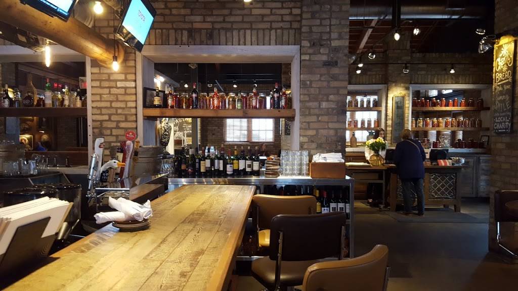 Scaddabush Italian Kitchen & Bar | restaurant | 2015 Winston Park Dr, Oakville, ON L6H 6P5, Canada | 9058293250 OR +1 905-829-3250