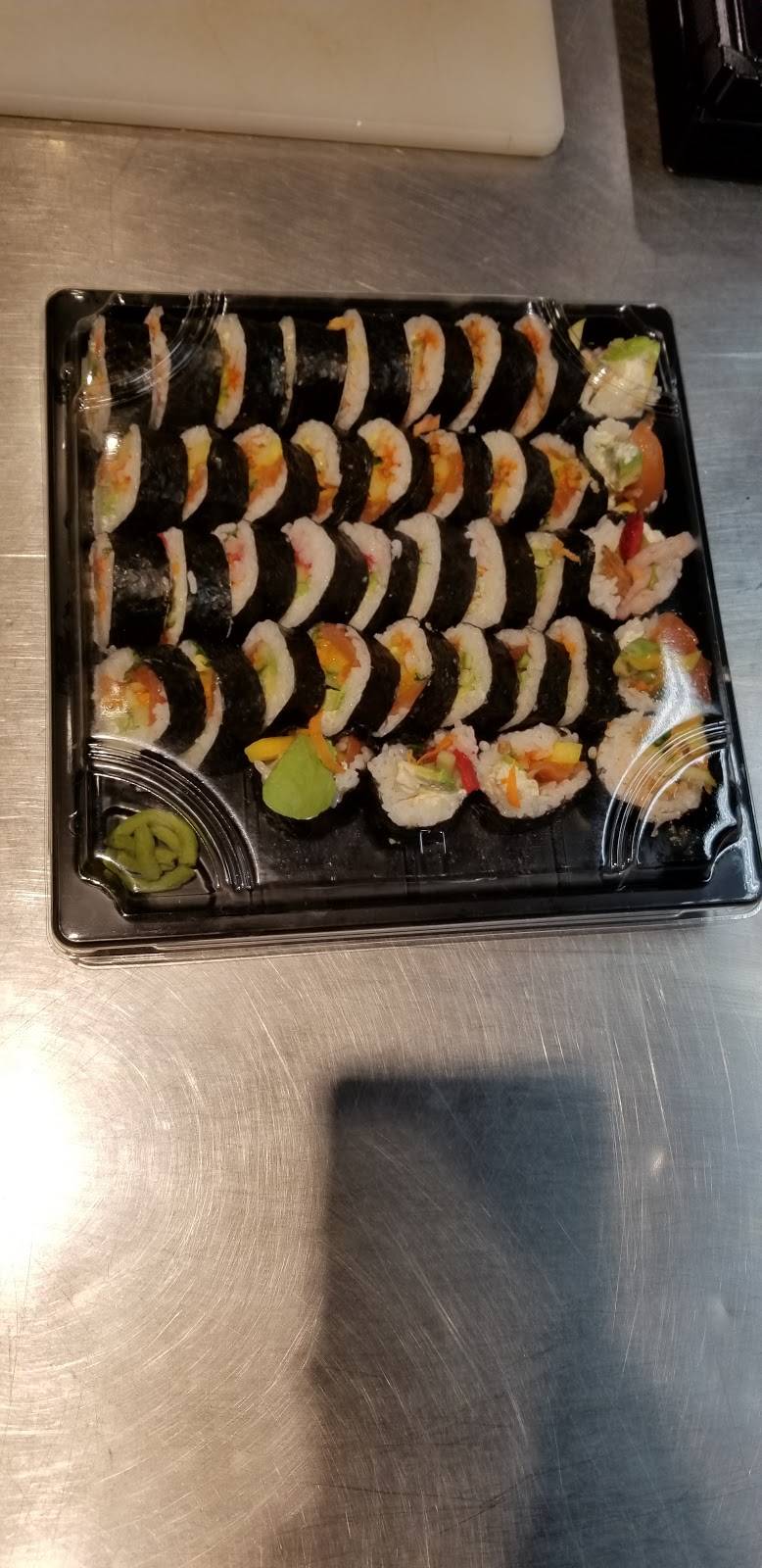 Kokomi Sushi | restaurant | 2093 Avenue Champlain, Shawinigan, QC G9N 2L3, Canada | 8198522737 OR +1 819-852-2737