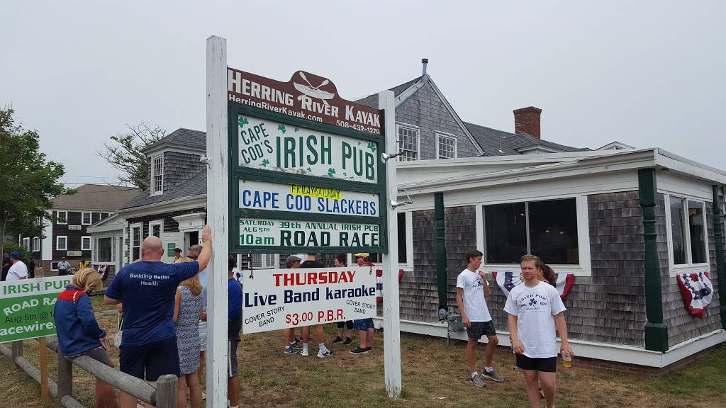 Cape Cods Irish Pub | night club | 126 Main St, West Harwich, MA 02671, USA | 5084328808 OR +1 508-432-8808