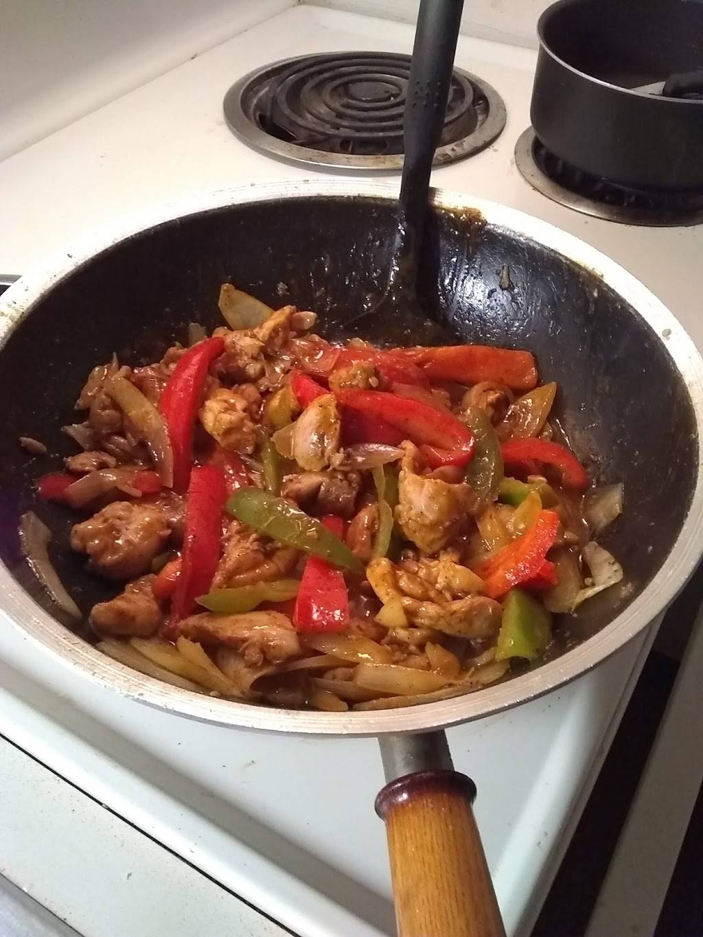 Pizza Hut | restaurant | 7604 W Burleigh St, Milwaukee, WI 53222, USA | 4144444161 OR +1 414-444-4161