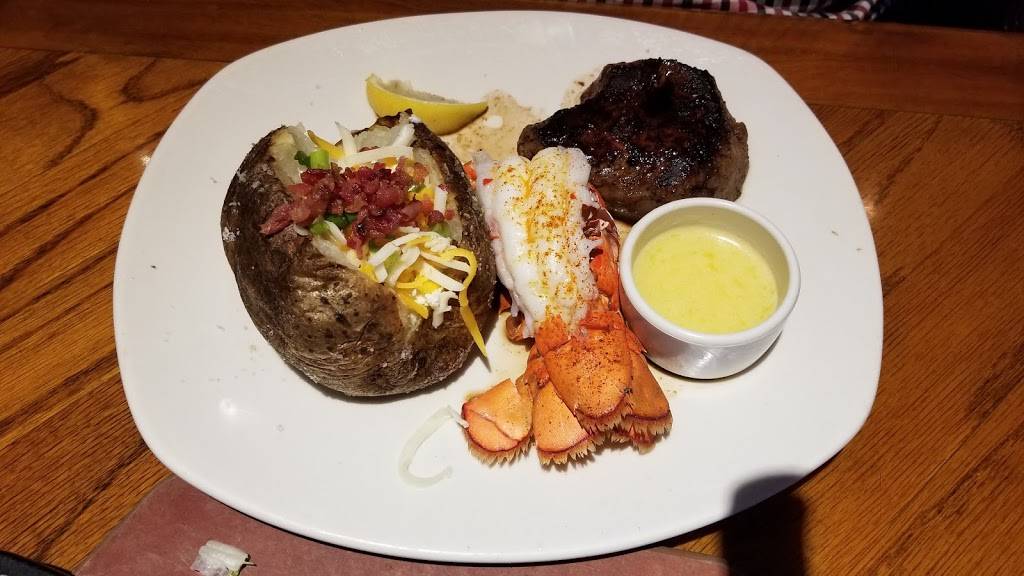 Outback Steakhouse | restaurant | 6007 E State St, Rockford, IL 61108, USA | 8153982400 OR +1 815-398-2400