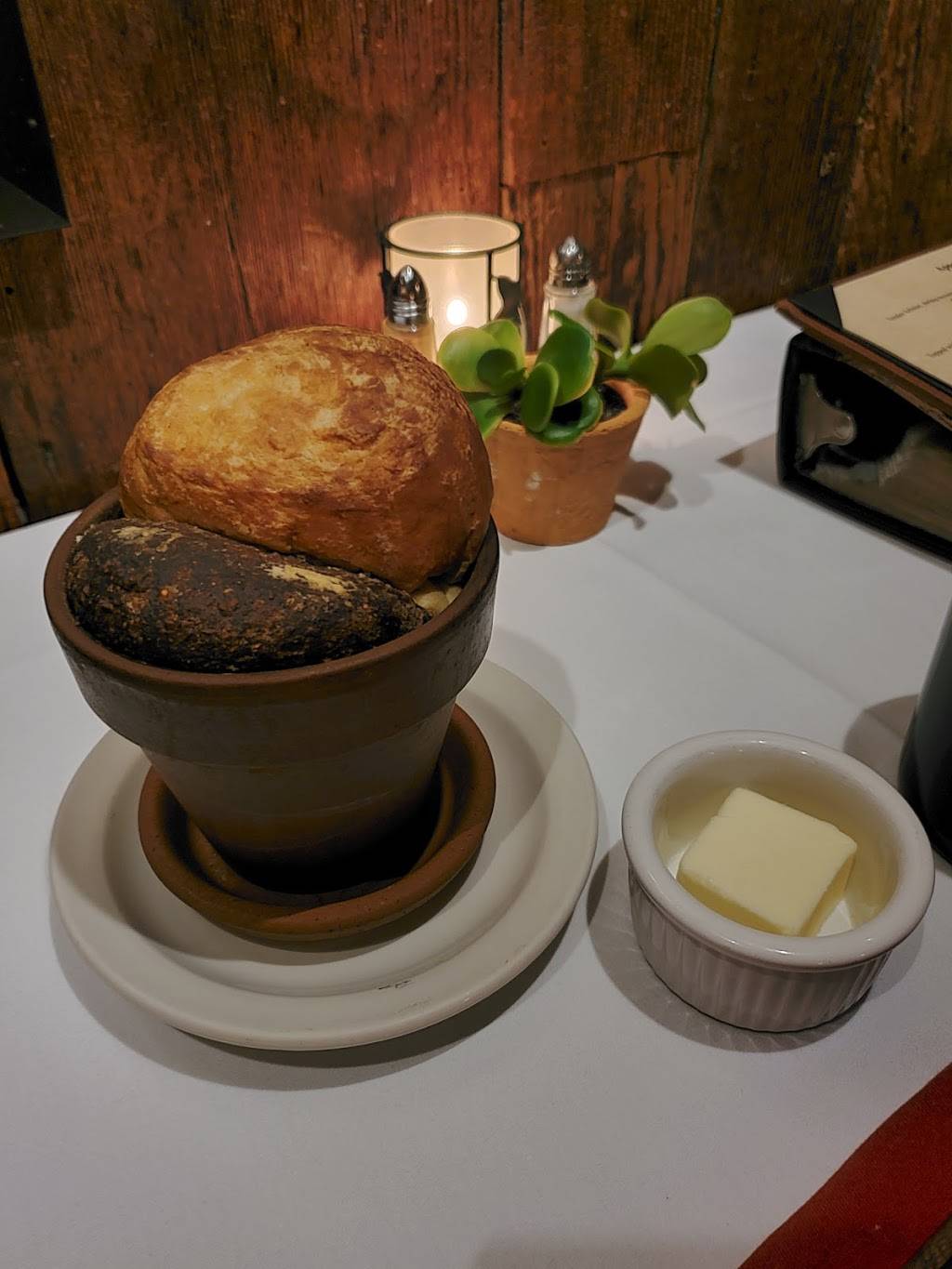 The Sows Ear | restaurant | 2248 Main St, Cambria, CA 93428, USA | 8059274865 OR +1 805-927-4865