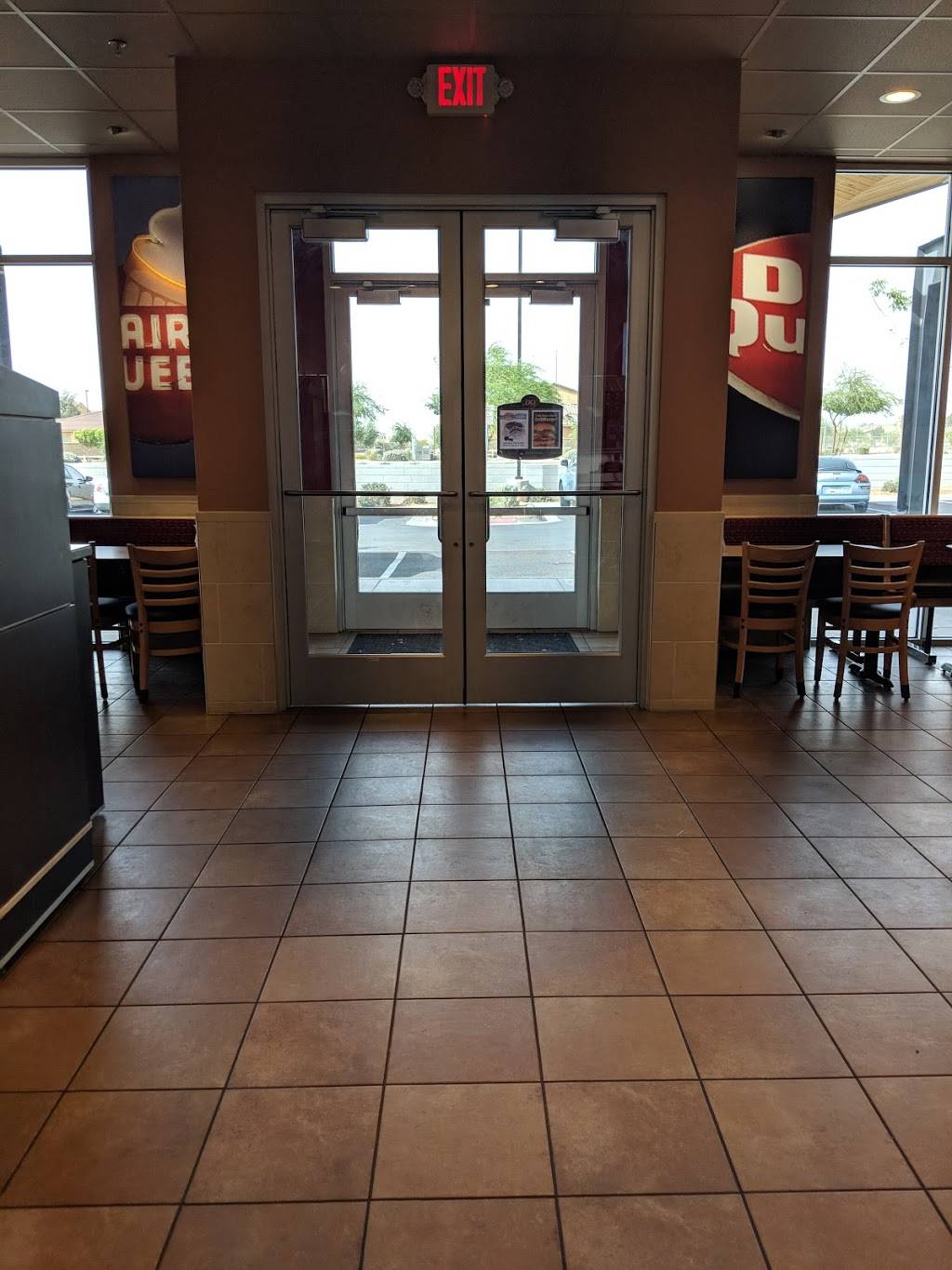 Dairy Queen Grill & Chill | restaurant | 4021 S Gilbert Rd, Chandler, AZ 85249, USA | 4806868376 OR +1 480-686-8376