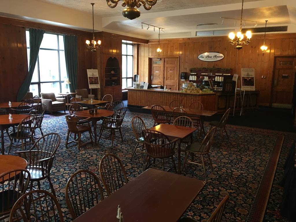 The Pine Room | restaurant | 32 N 4th St, Columbus, OH 43215, USA | 6142226338 OR +1 614-222-6338