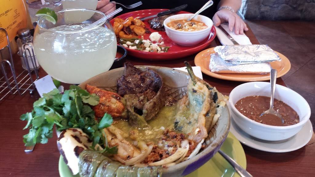 El Charro | restaurant | 1021 Mineral Spring Ave, North Providence, RI 02904, USA | 4017220078 OR +1 401-722-0078