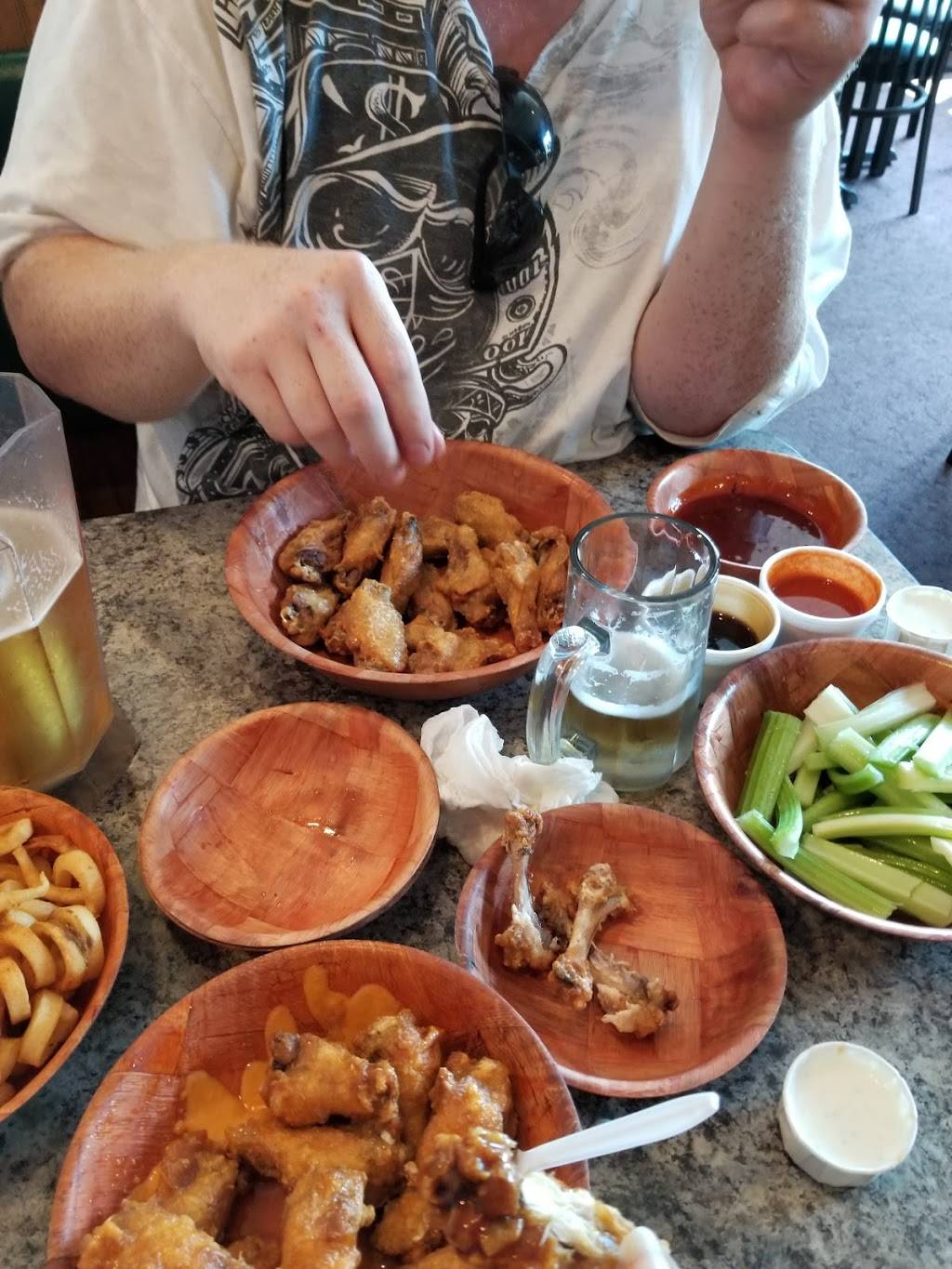 Buffalo Joes Family Restaurant | restaurant | 6130 Dixie Hwy, Fairfield, OH 45014, USA | 5138298118 OR +1 513-829-8118