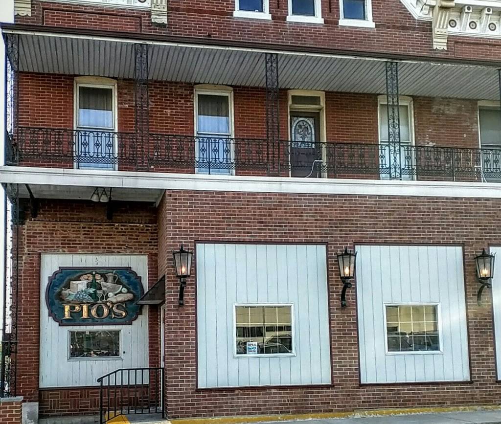 Pios Restaurant and Cocktail Lounge | restaurant | 403 1st Capitol Dr, St Charles, MO 63301, USA | 6369462522 OR +1 636-946-2522