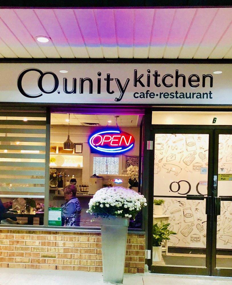 EDIE Bistro | restaurant | 297 Wellington St E #6, Aurora, ON L4G 6K9, Canada | 9058411922 OR +1 905-841-1922