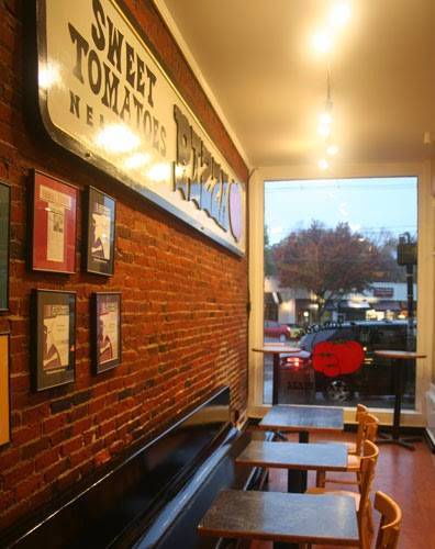 Sweet Tomatoes | meal takeaway | 320 Chestnut St, Needham, MA 02492, USA | 7814449644 OR +1 781-444-9644