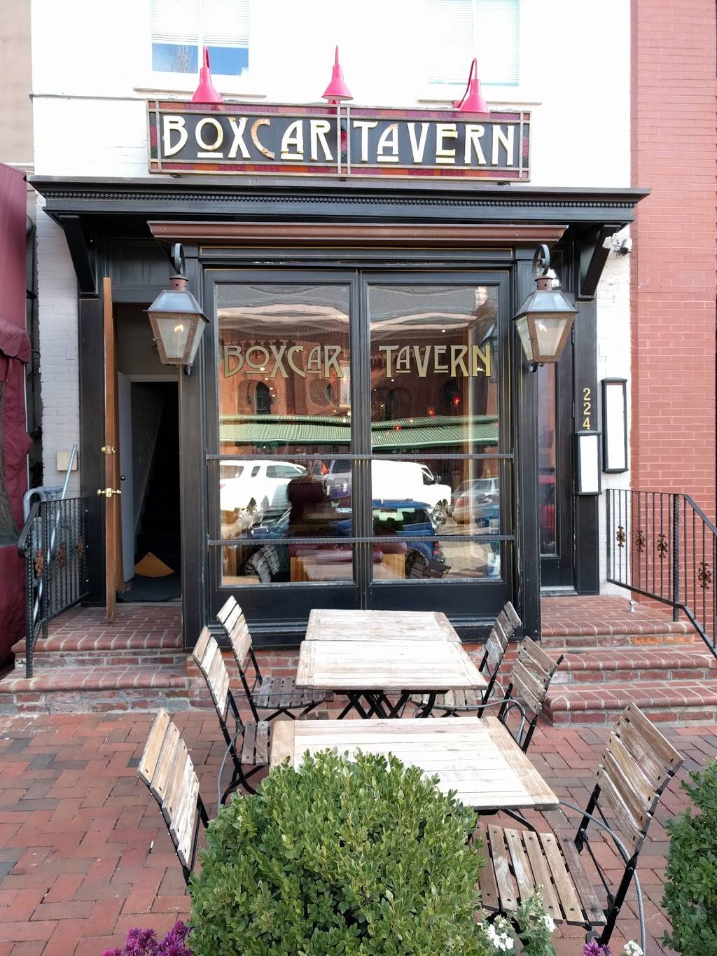 Boxcar Tavern | restaurant | 224 7th St SE, Washington, DC 20003, USA | 2025440518 OR +1 202-544-0518
