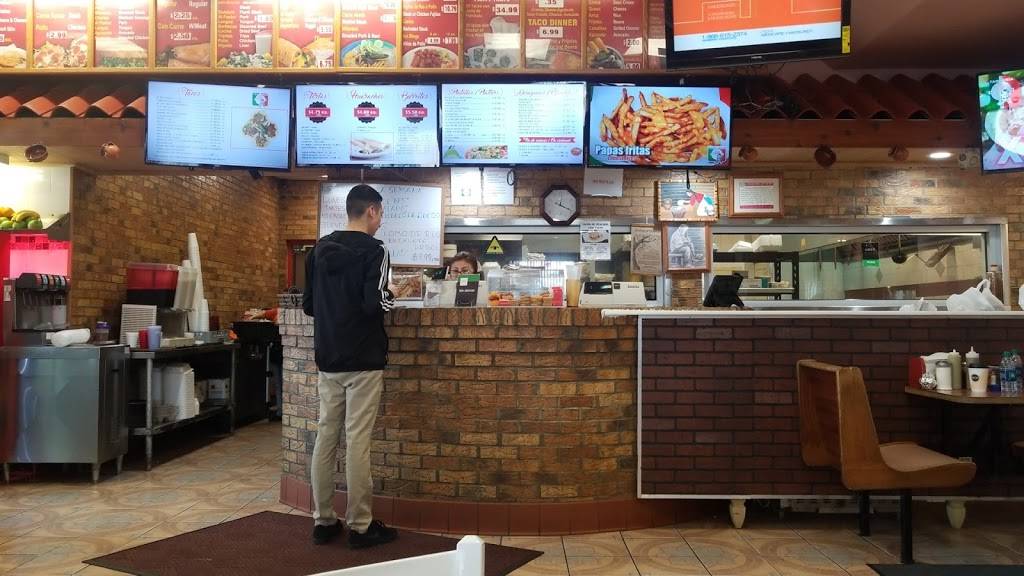 Taqueria Los Comales | restaurant | 510 Collins St, Joliet, IL 60432, USA | 8157227008 OR +1 815-722-7008