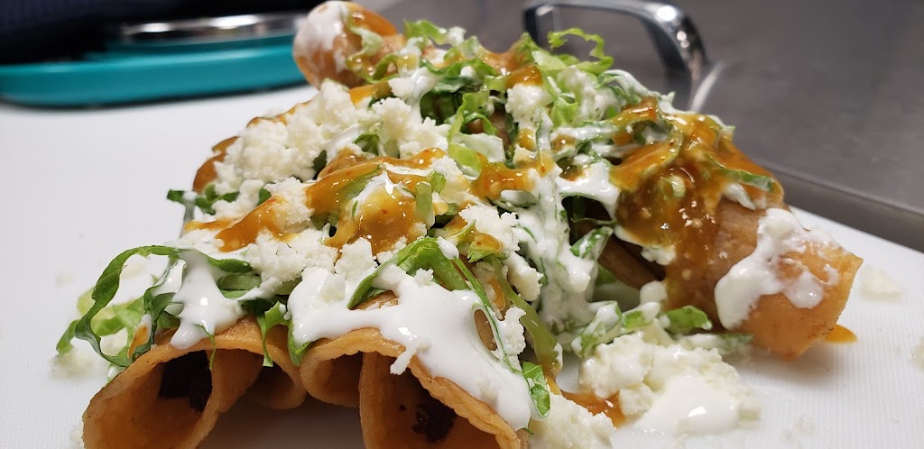 El Distrito | restaurant | 1282 Essex Ave, Columbus, OH 43201, USA | 6149992539 OR +1 614-999-2539