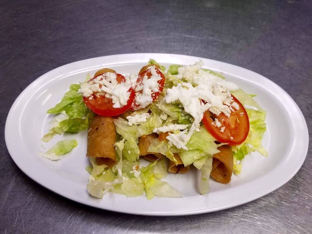 Marcelas Cafeteria | cafe | 3721 W Fullerton Ave, Chicago, IL 60647, USA | 7732526333 OR +1 773-252-6333