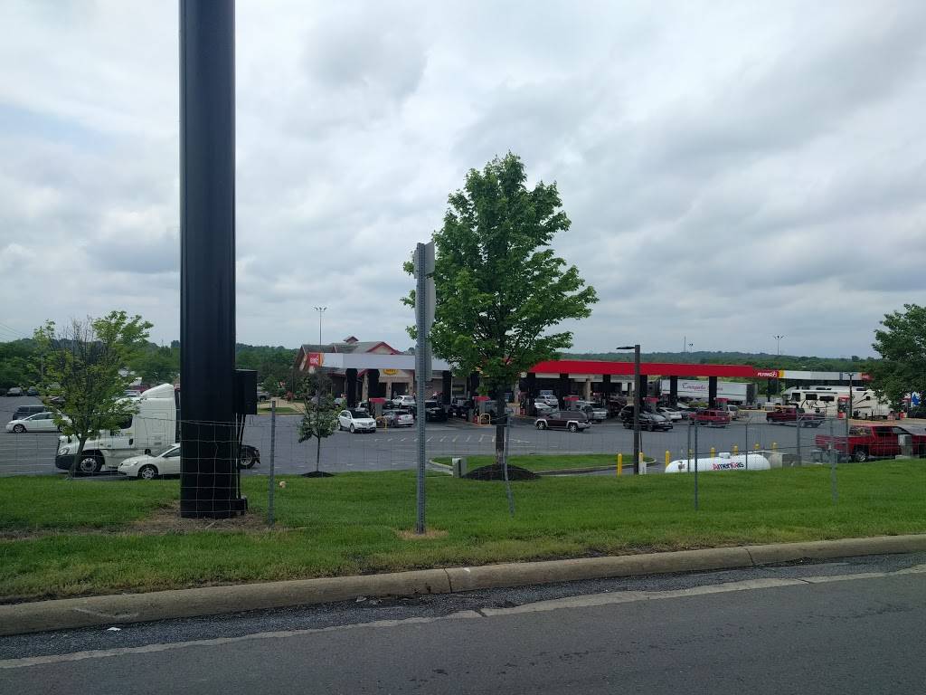 Flying J Travel Center | restaurant | 1530 Rest Church Rd, Clear Brook, VA 22624, USA | 5406783641 OR +1 540-678-3641