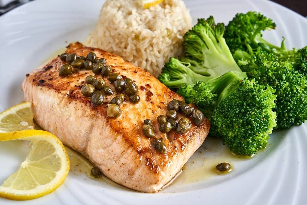 Chef Peters Bistro | restaurant | 17300 N Sun Village Pkwy, Surprise, AZ 85374, USA | 6233221011 OR +1 623-322-1011