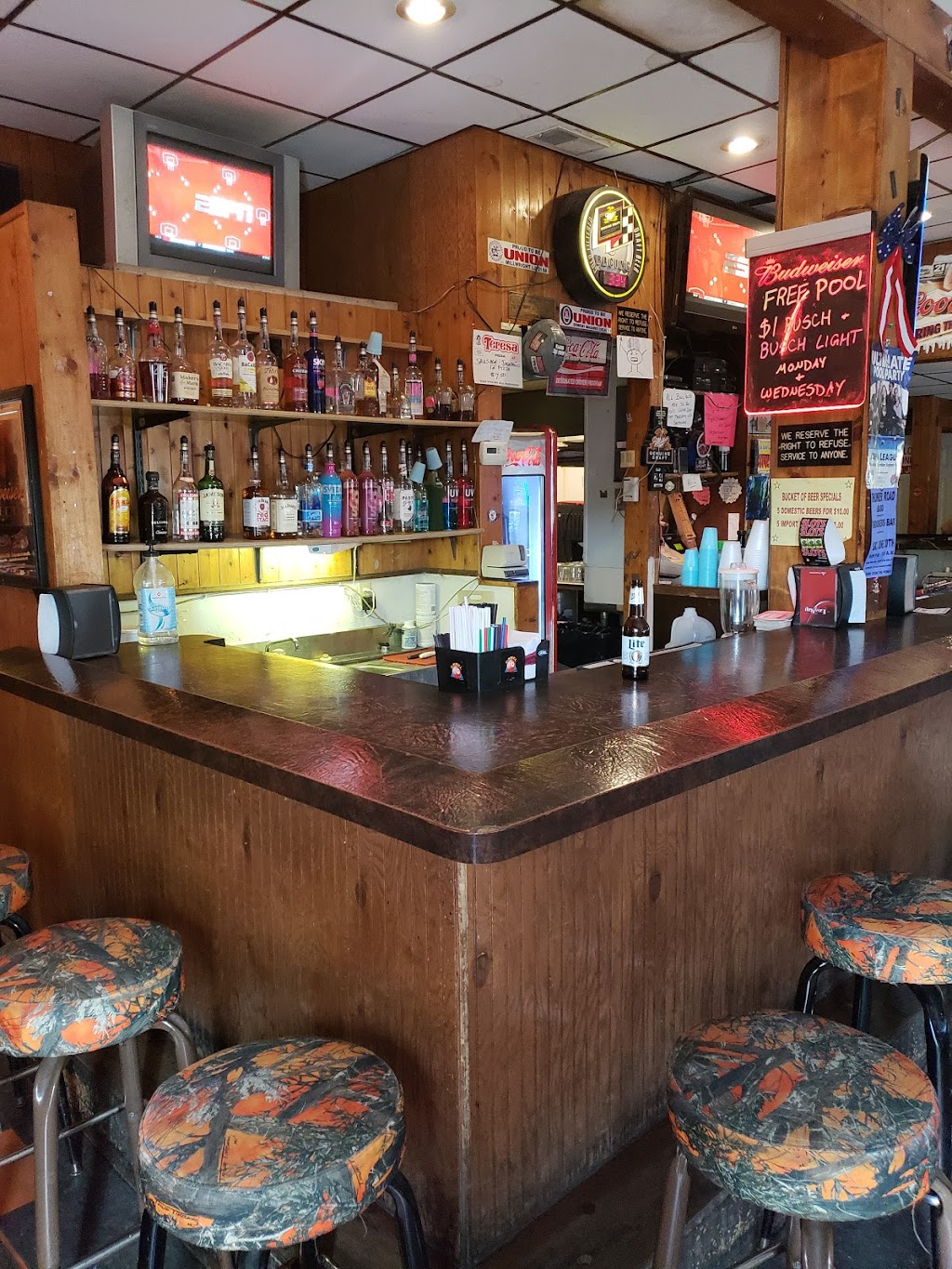 Snookers Sports Bar & Grill | restaurant | 23962 Strip Mine Rd, Wilmington, IL 60481, USA | 8154769099 OR +1 815-476-9099