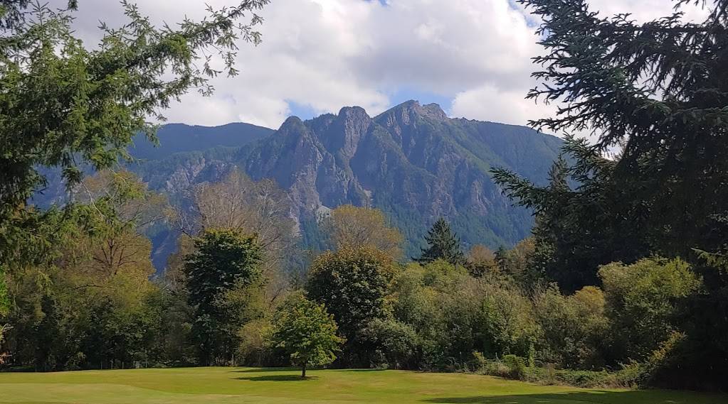 Mount Si Golf Restaurant | restaurant | 9010 Boalch Ave SE, Snoqualmie, WA 98065, USA | 4258882150 OR +1 425-888-2150