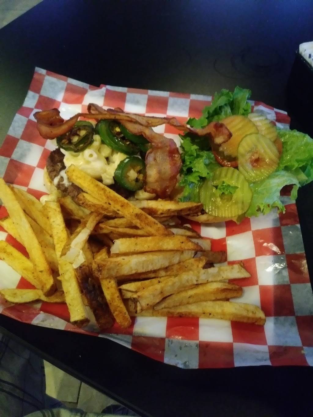 Hardknocks Sports Bar & Grill | restaurant | 1702 U.S. 181 North, Portland, TX 78374, USA | 3617046249 OR +1 361-704-6249