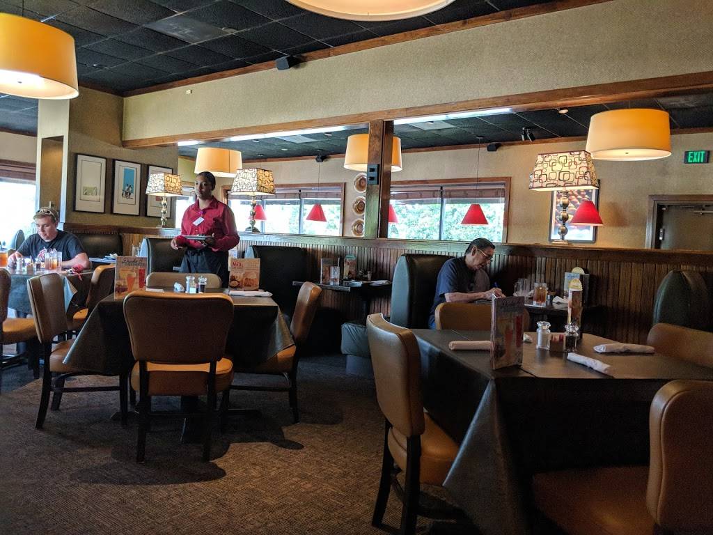 Ruby Tuesday | restaurant | 131 Crossroads Blvd, Cary, NC 27511, USA | 9198549990 OR +1 919-854-9990