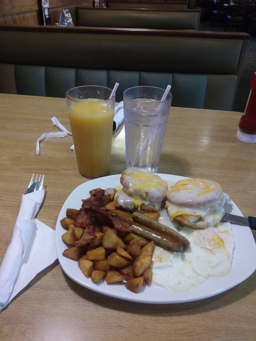 Perkins | bakery | 5265 N Port Washington Rd, Milwaukee, WI 53217, USA | 4149620623 OR +1 414-962-0623