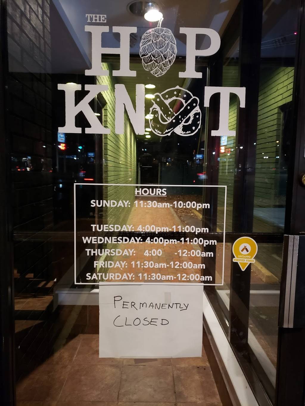 The Hop Knot Hamden | restaurant | 2425 Dixwell Ave, Hamden, CT 06514, USA | 2038917144 OR +1 203-891-7144