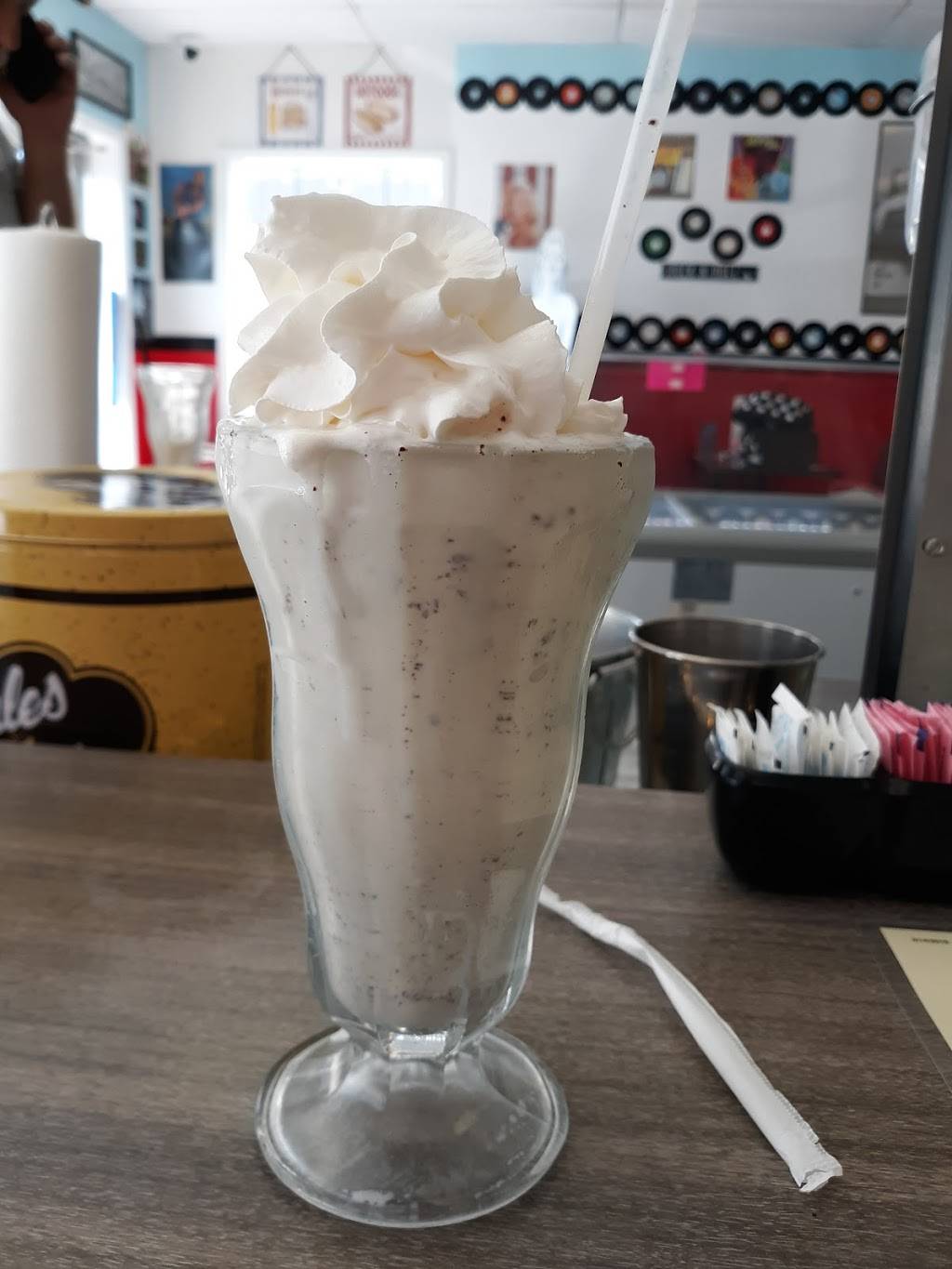 Pinks Diner | restaurant | 9 Pennsylvania Ave, Bristol, TN 37620, USA | 4235734407 OR +1 423-573-4407