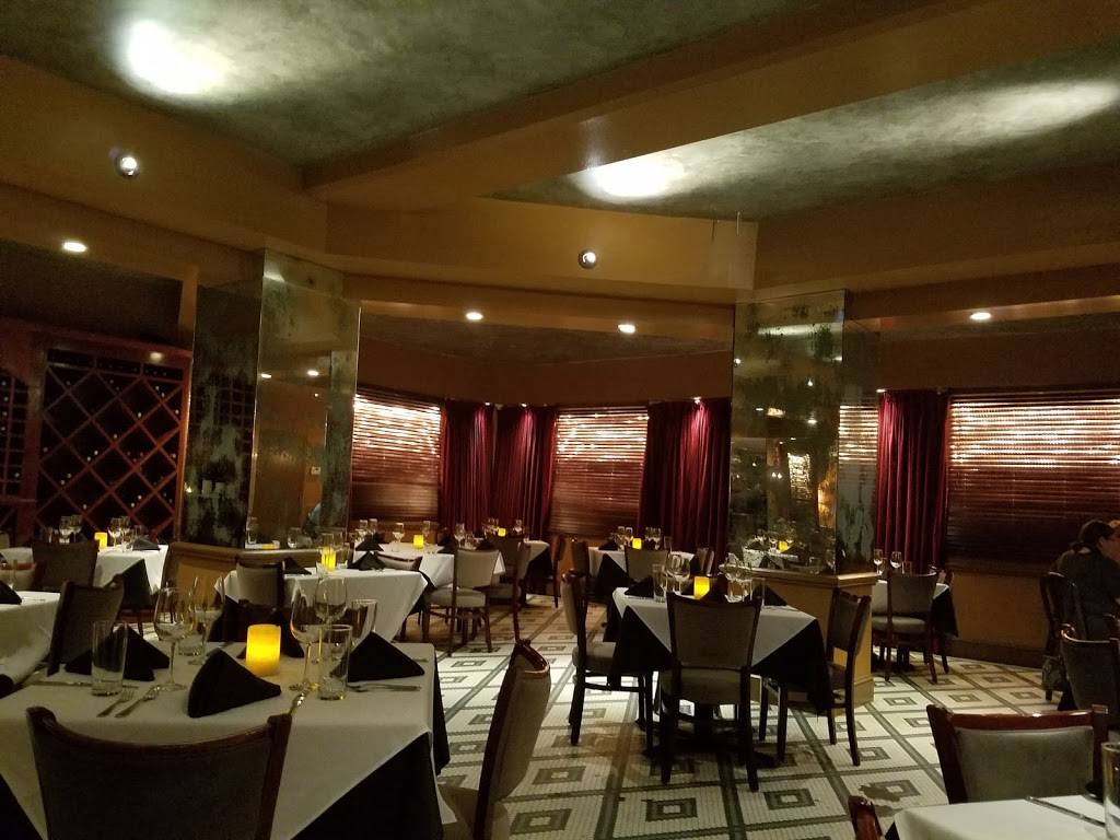 Flight Restaurant and Wine Bar | restaurant | 39 S Main St, Memphis, TN 38103, USA | 9015218005 OR +1 901-521-8005