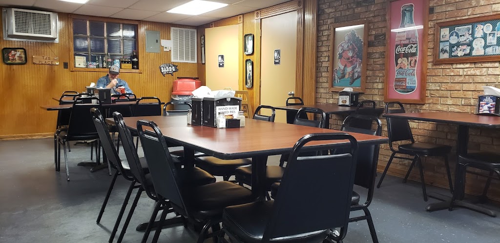 TJs Place | restaurant | 1385 California Ave SW, Camden, AR 71701, USA | 8708371707 OR +1 870-837-1707
