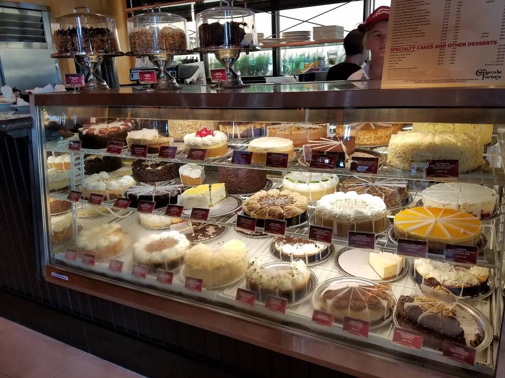 The Cheesecake Factory | restaurant | 201 Morrell Rd, Knoxville, TN 37919, USA | 8656707443 OR +1 865-670-7443