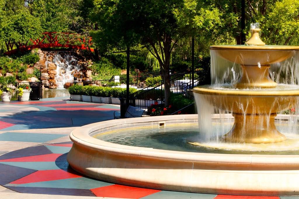 Bradley Fair | shopping mall | 2000 N Rock Rd #160, Wichita, KS 67206, USA | 3166309990 OR +1 316-630-9990