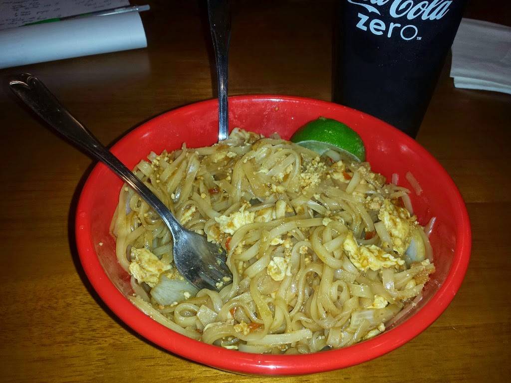 Red Ginger Asian Diner | restaurant | 353 Larkfield Rd, East Northport, NY 11731, USA | 6316232125 OR +1 631-623-2125