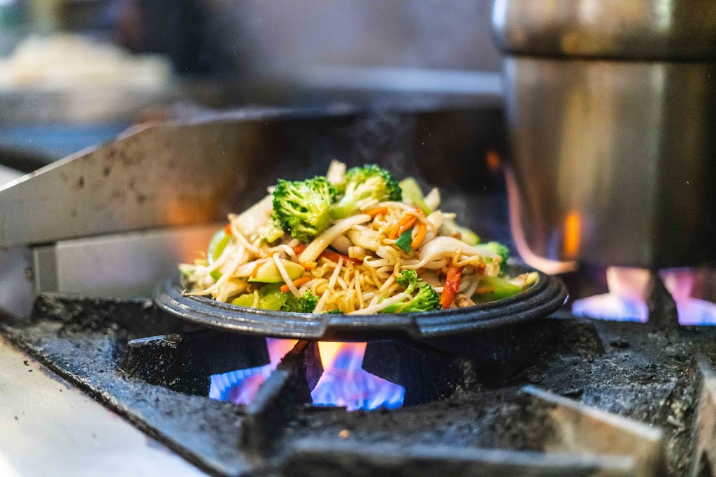 Bonsai Teriyaki 2 | restaurant | 2305 Ashland St, Ashland, OR 97520, USA | 5414822640 OR +1 541-482-2640