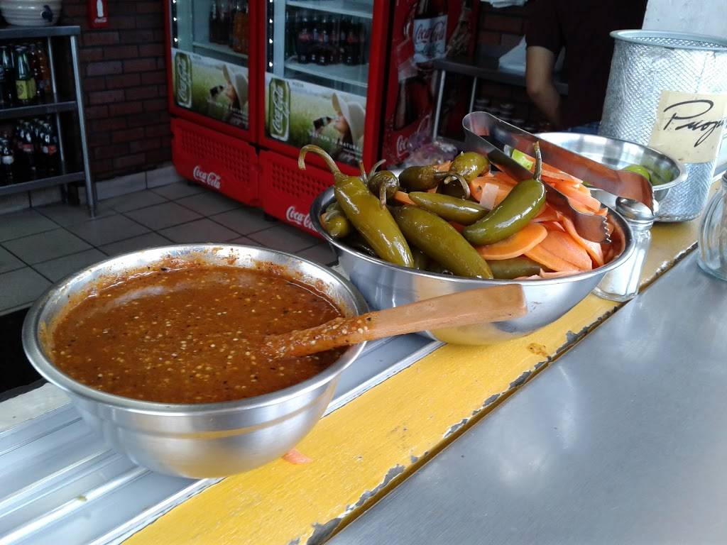 TACOS A VAPOR Gil | restaurant | Lázaro Cárdenas 602, Otay Constituyentes, 22457 Tijuana, B.C., Mexico | 016642104717 OR +52 664 210 4717