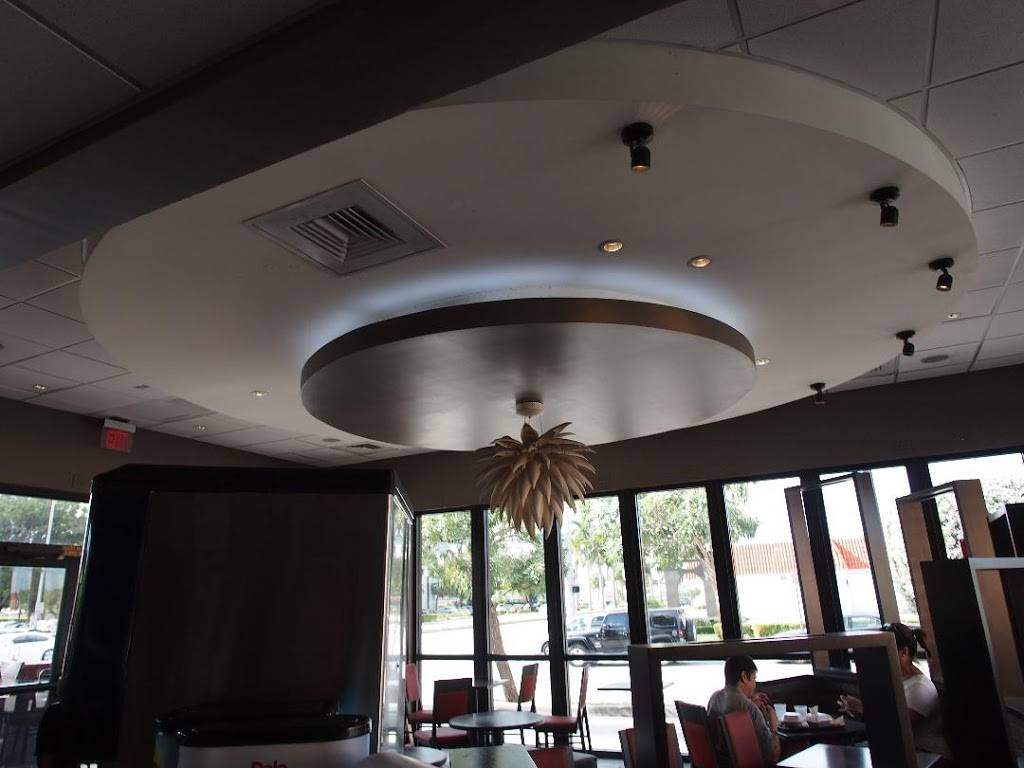 3 Chefs and a Chicken | meal takeaway | 8195 SW 40th St, Miami, FL 33155, USA | 3052673011 OR +1 305-267-3011